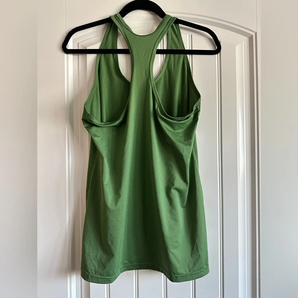 Adidas Climalite Tank Size L - Picture 2 of 2